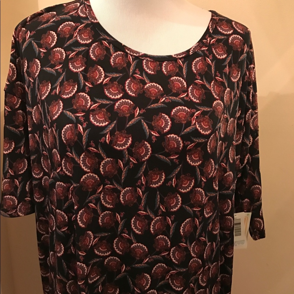 LuLaRoe Irma Tunic